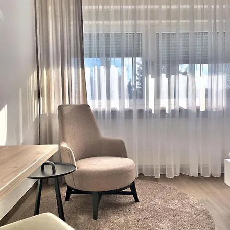 Art-hotel Braun 4* Кирхгаймболанден