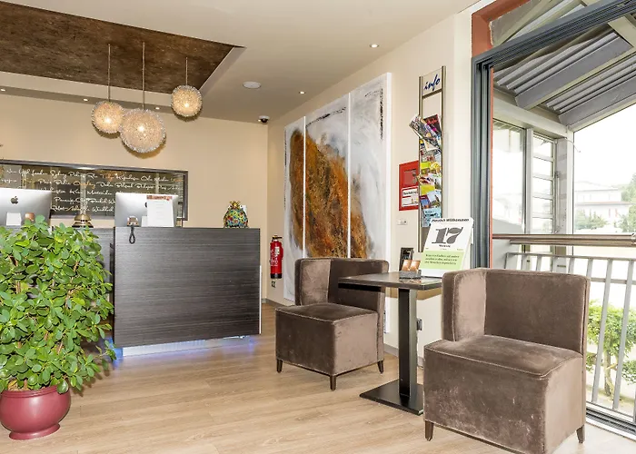 Ξενοδοχείο Art-hotel Braun 4*